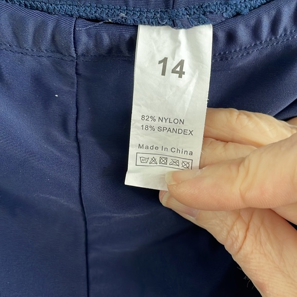 Septangle tankini with boy shorts. Size 14. - Picture 9 of 10